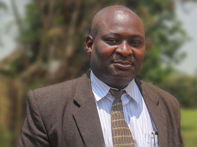 Dr.-Peter-Nyongesa-Khakina